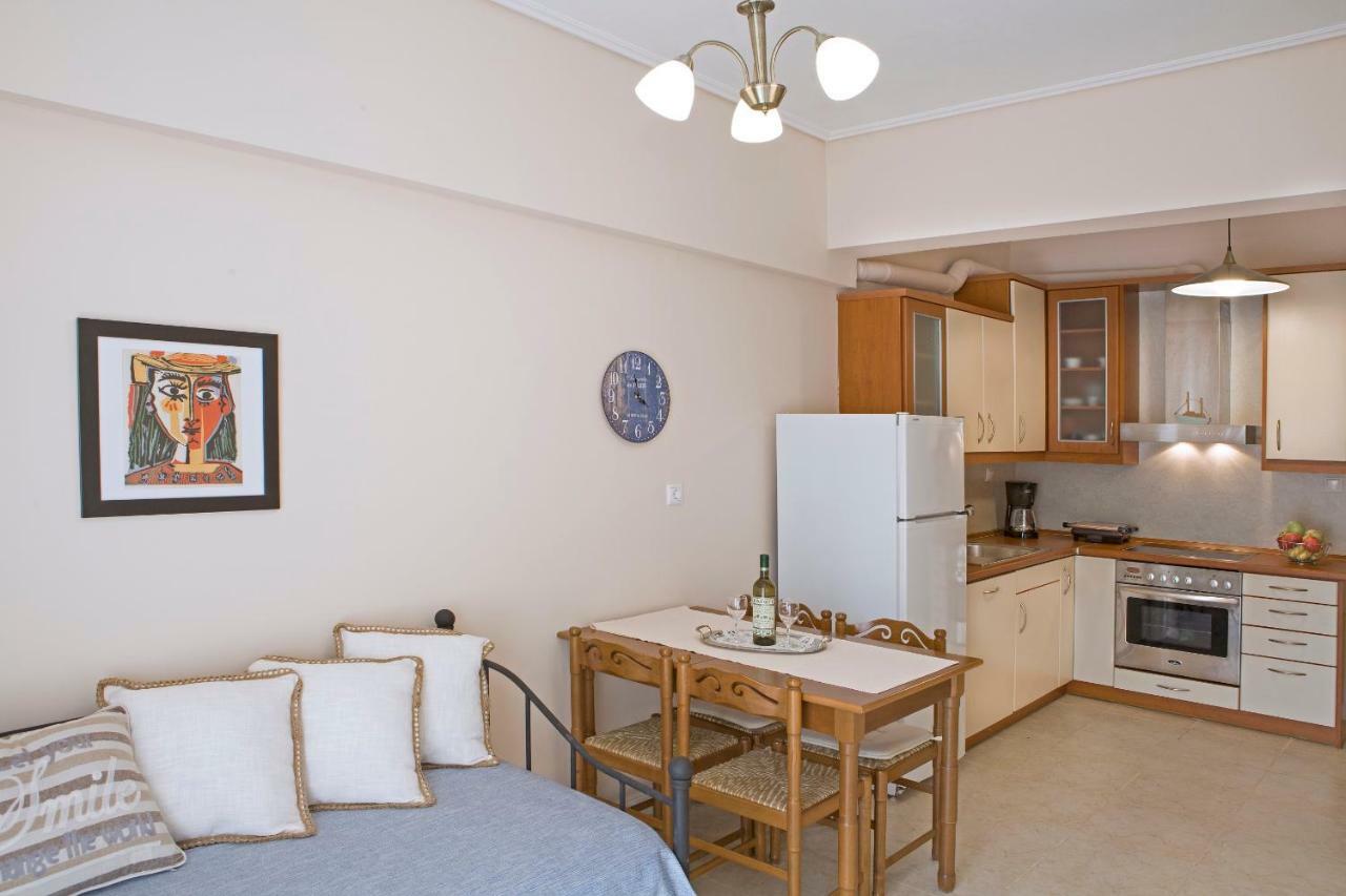Remezzo Apartments Akrogiali Eksteriør bilde